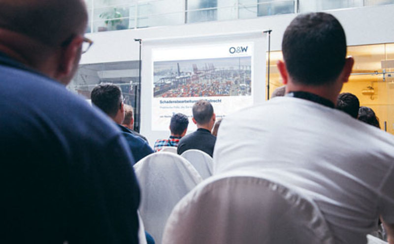 Dr. Wegner hält Vortrag zum Zollrecht Dr. Wegner hält Vortrag zum Zollrecht