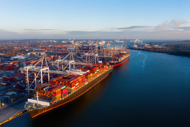 Import nach Deutschland: B2B-Leitfaden 2025 zu Zoll, Haftung & Kosten Import nach Deutschland: B2B-Leitfaden 2025 zu Zoll, Haftung & Kosten